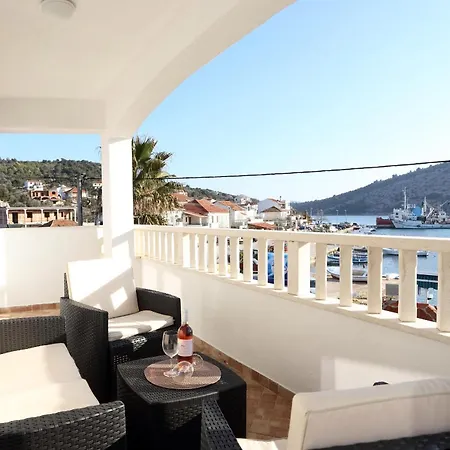 Andelic Apartament Vinišće
