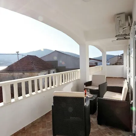 Andelic * Vinišće